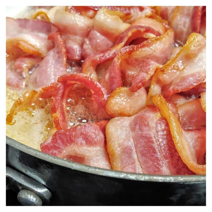 bacon frying