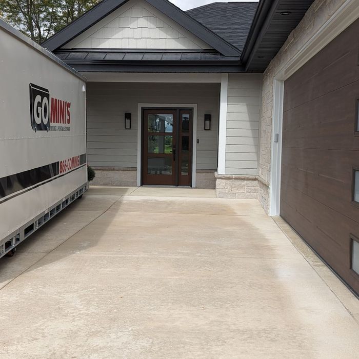 The Convenience of On-Site Storage with Personal Storage Containers 4.jpg