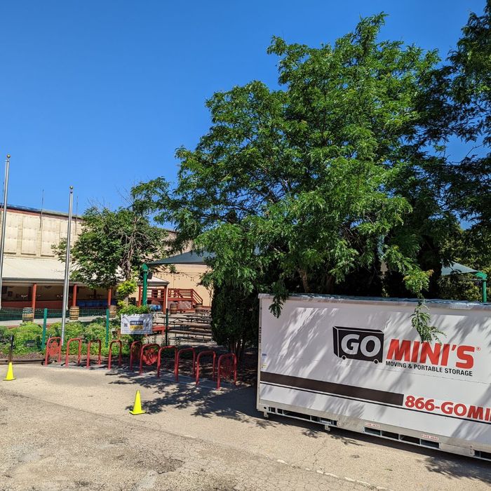 The Convenience of On-Site Storage with Commercial Storage Containers 1.jpg