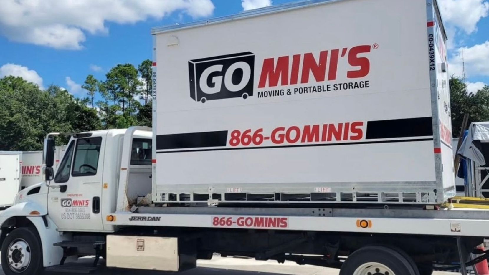 What Is a Moving and Storage Container Service header.jpg