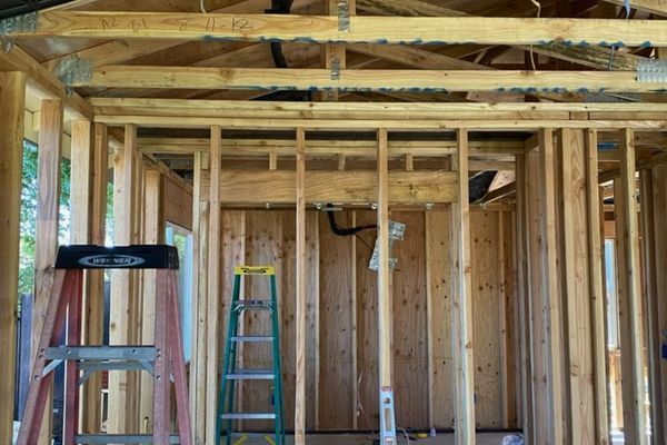 Running line sets day one of multizone mini split