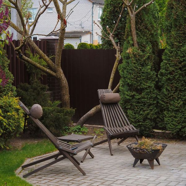 backyard sitting area
