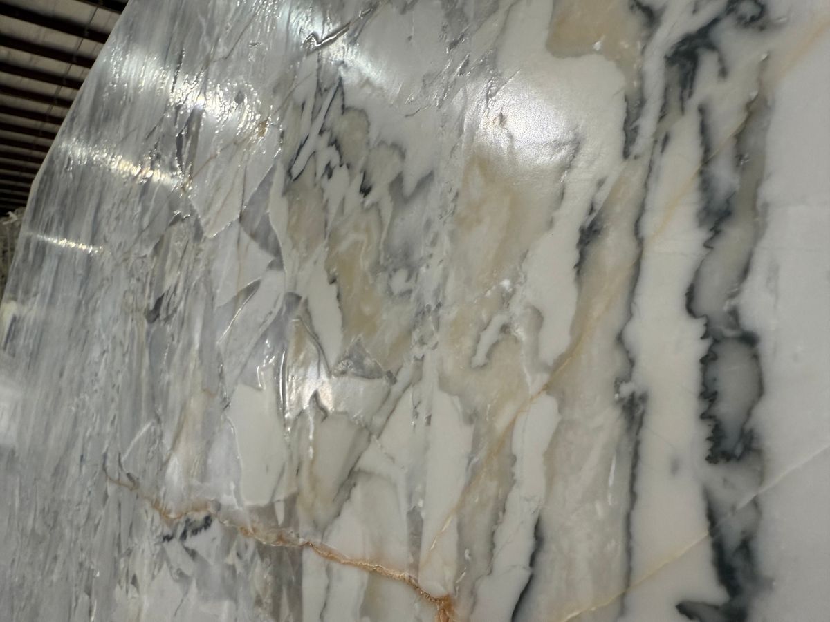 Statuarium Stratelli.Statuarium Crystal Quartzite 11.jpg