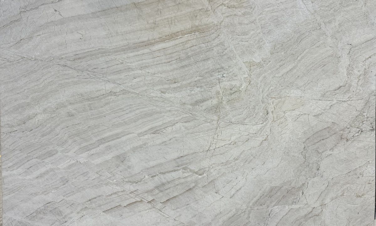 Perla Bianco Cover.jpg