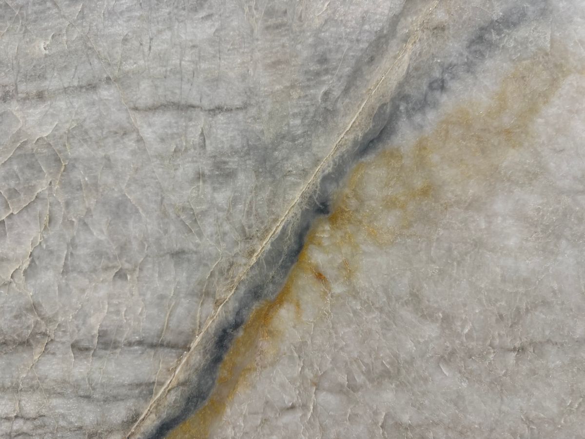 Perla Vitoria Leathered Quartzite 6.jpeg