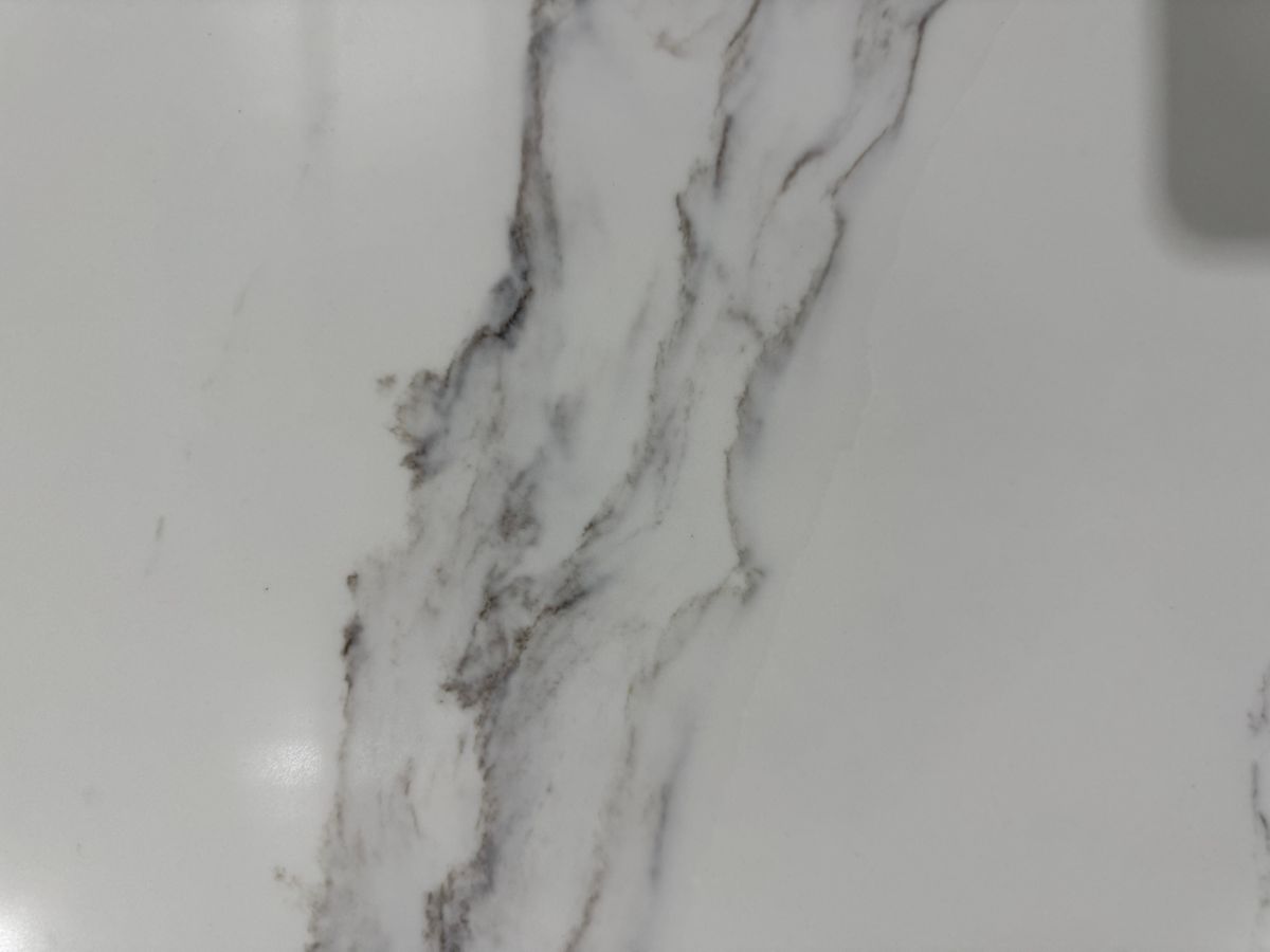 Calacatta Elegant Quartz 5.jpg