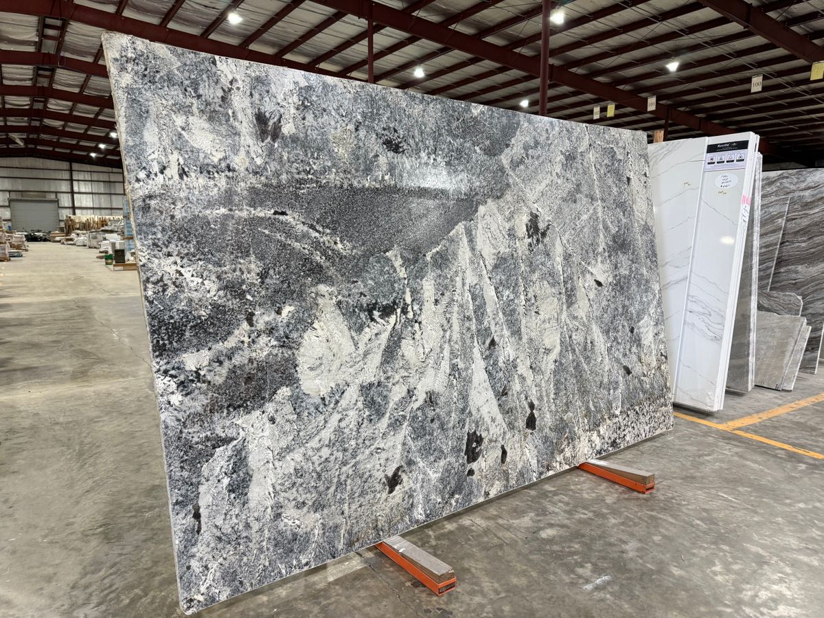 Shadow Ridge.Crazy Horse Quartzite 5.jpg