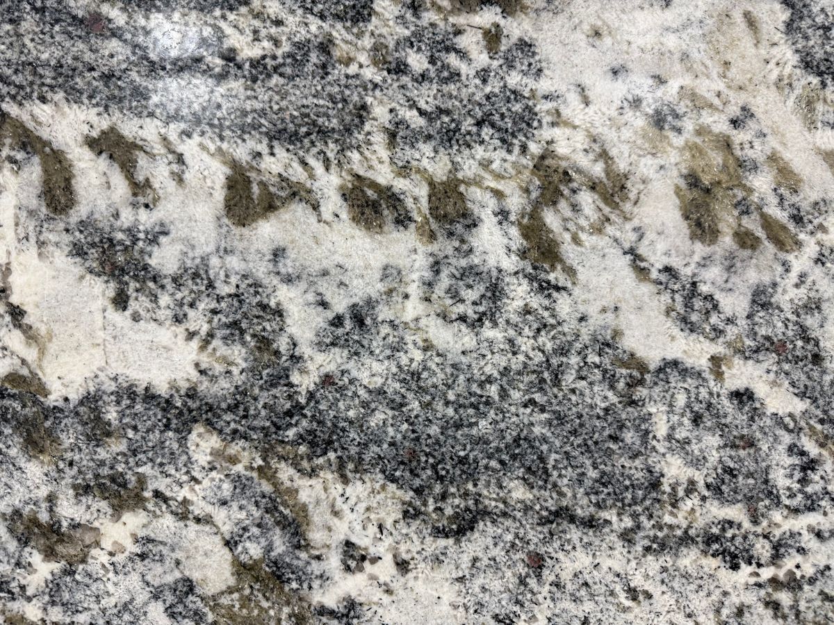 Alpine White Granite 25091505W 7.jpeg