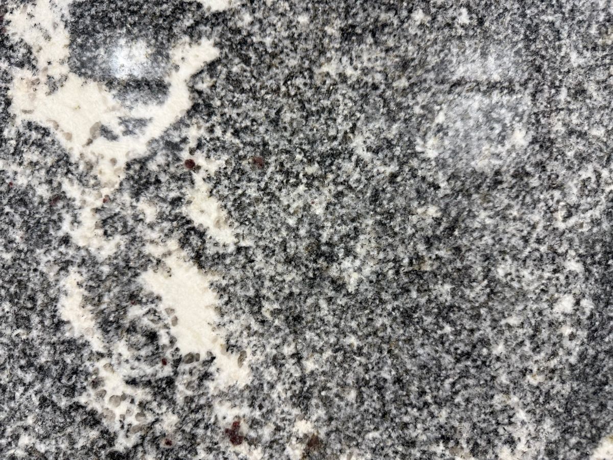 Alpine White 25091503W 5.jpeg