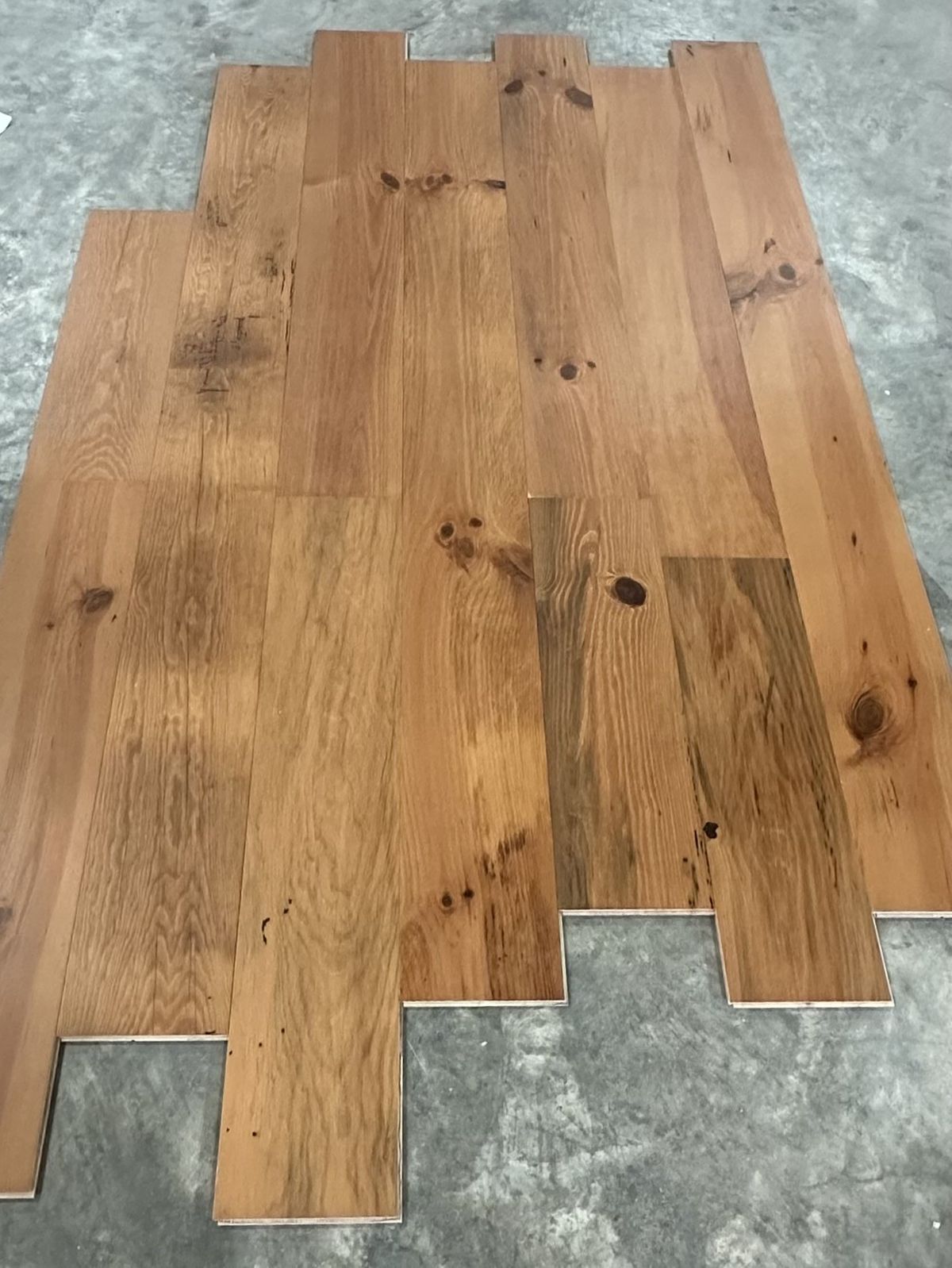 Reclaimed Pine 1.jpg