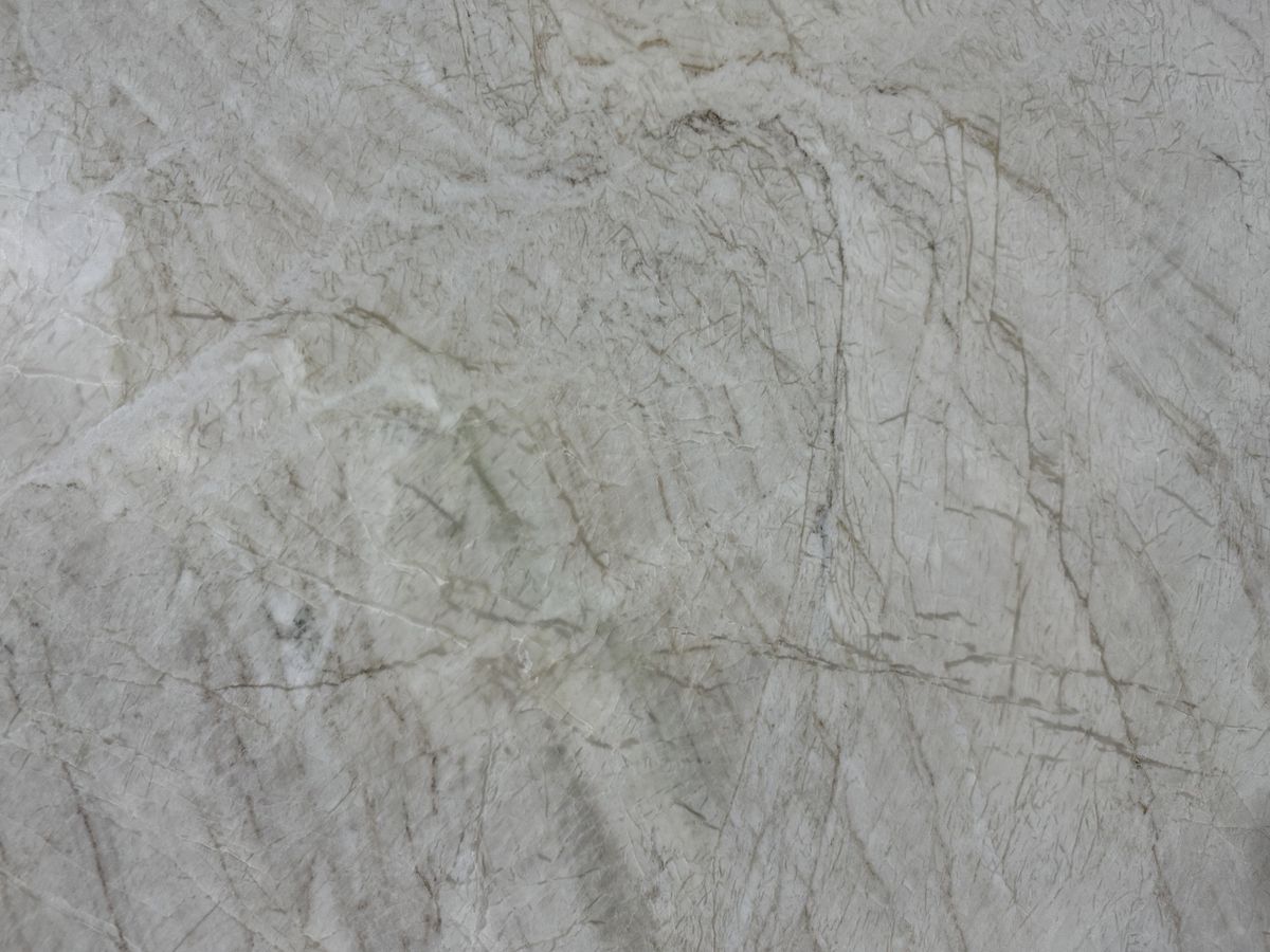 Perla Bianco 3.jpg