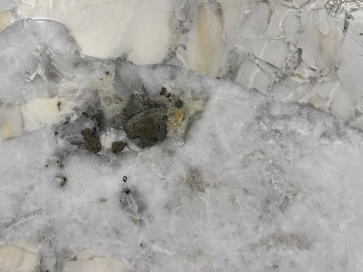 Statuarium Stratelli.Statuarium Crystal Quartzite 7.jpg