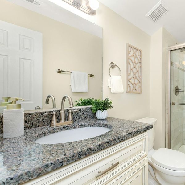 quartz bathroom countertop