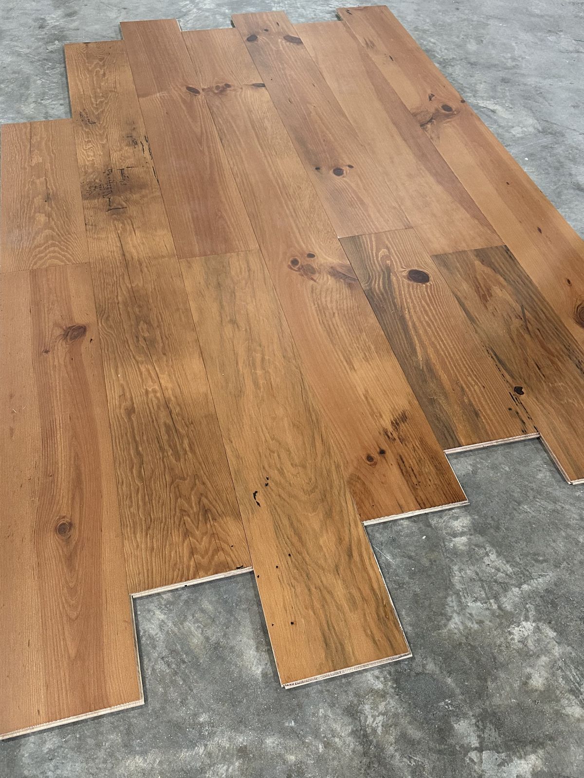 Reclaimed Pine 4.jpg