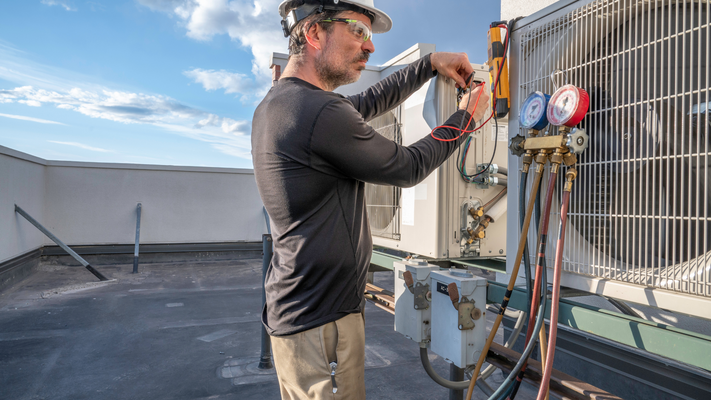 4 Tips For Hiring An HVAC Heating & Air Contractor header.png