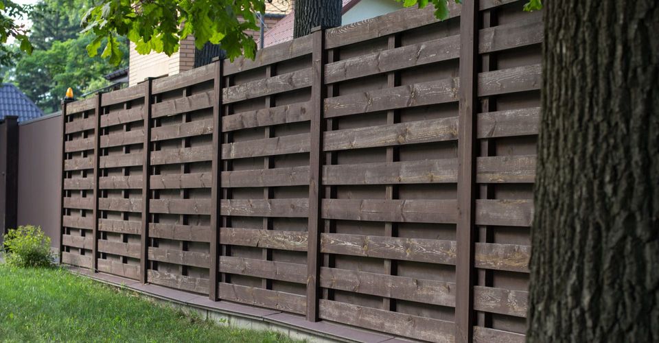 M30708 - New England Fences - Why a Wooden Fence Is Right For You - Feature Image.jpg