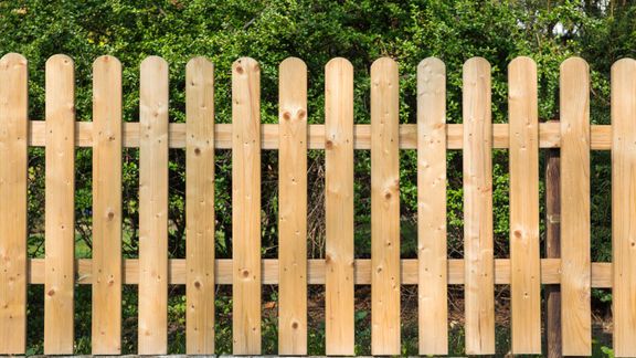 Maintenance Tips for Residential Fences FeatImg.jpg