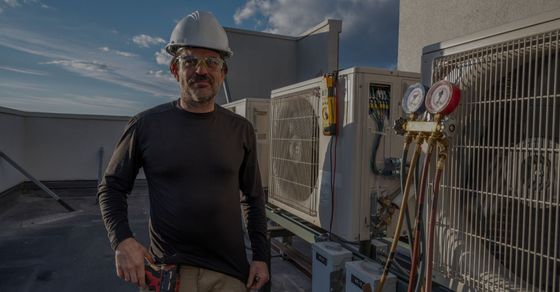 4 Things to Look For in an Air Conditioning Contractor Hero.jpg