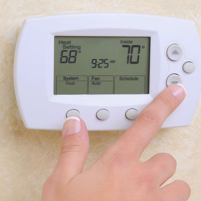 thermostat set at 70 degrees