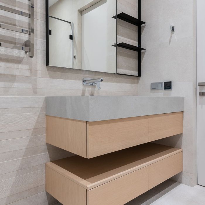 How To Maximize Storage In A Small Bathroom3.jpg