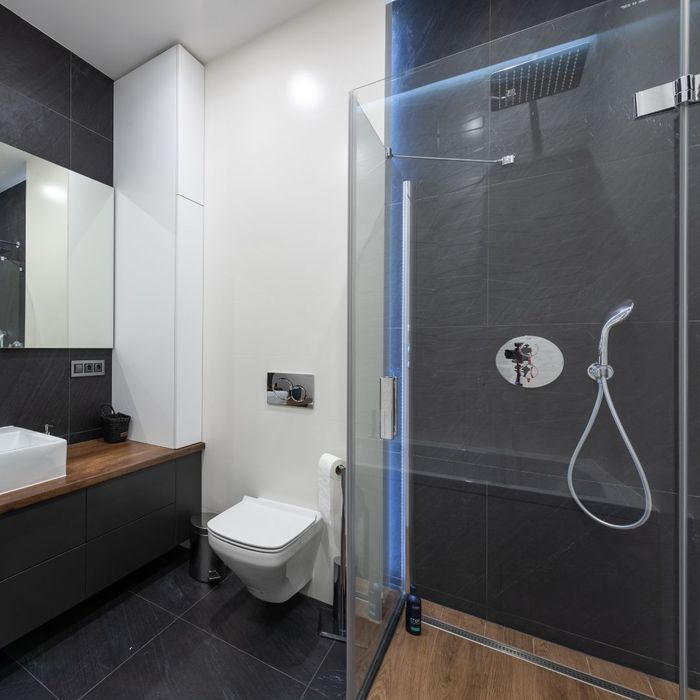 bathroom with modern fixtures