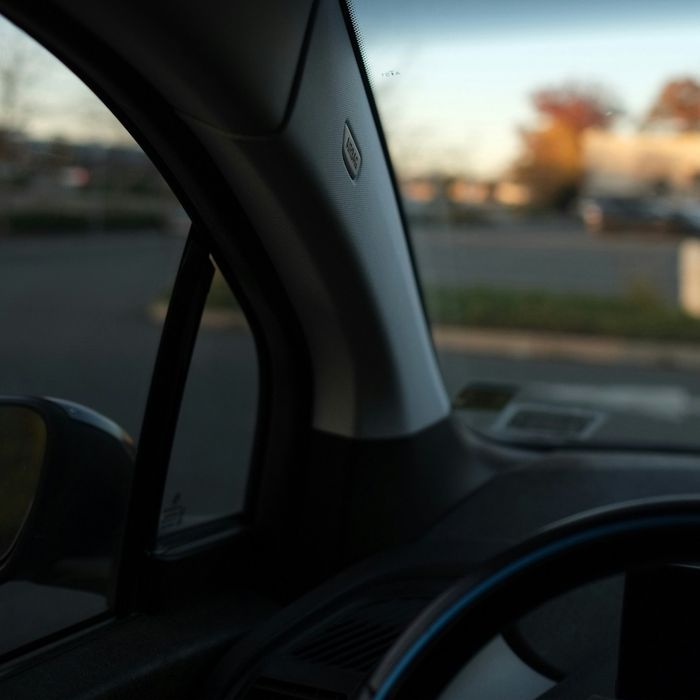Protect Your Car and Yourself with Professional Window Tinting - Image 2.jpg