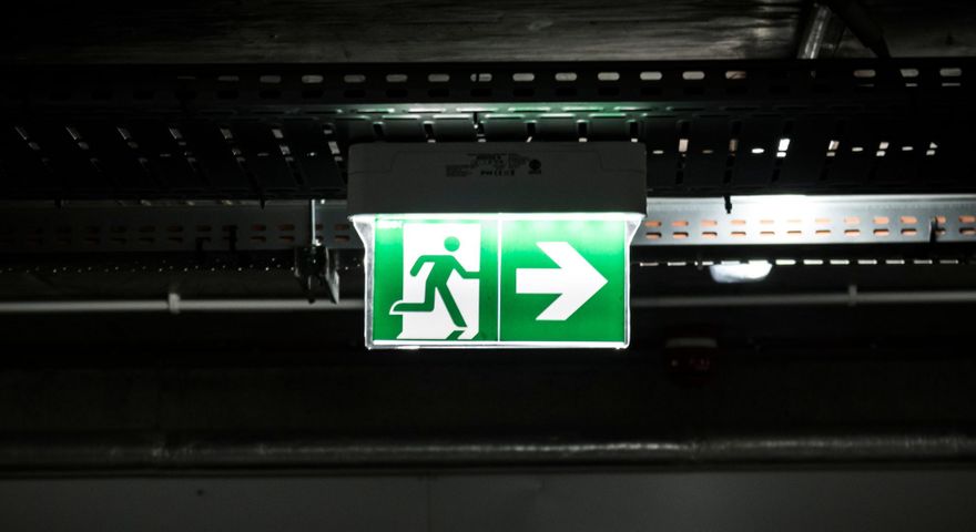 Why Businesses Trust CLI Services for All Their Lighting and Signage Needs.jpg