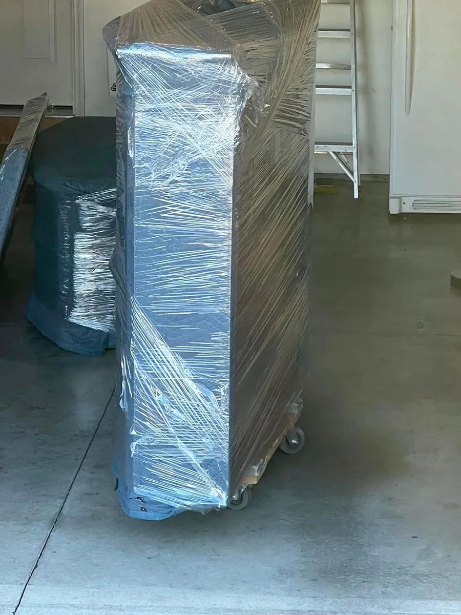 kane-and-family-movers-gallery-home-08-1200h.jpeg