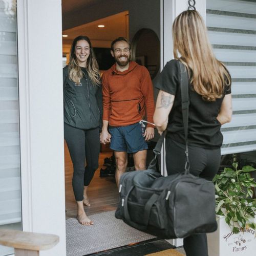 Mobile IV Therapy vs Clinics.jpg