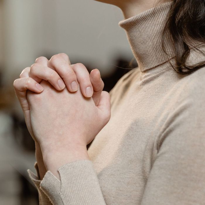 woman praying