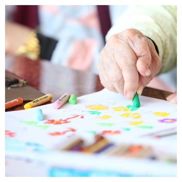 The Benefits Of Art Therapy For Seniors with Alzheimer 1.jpg