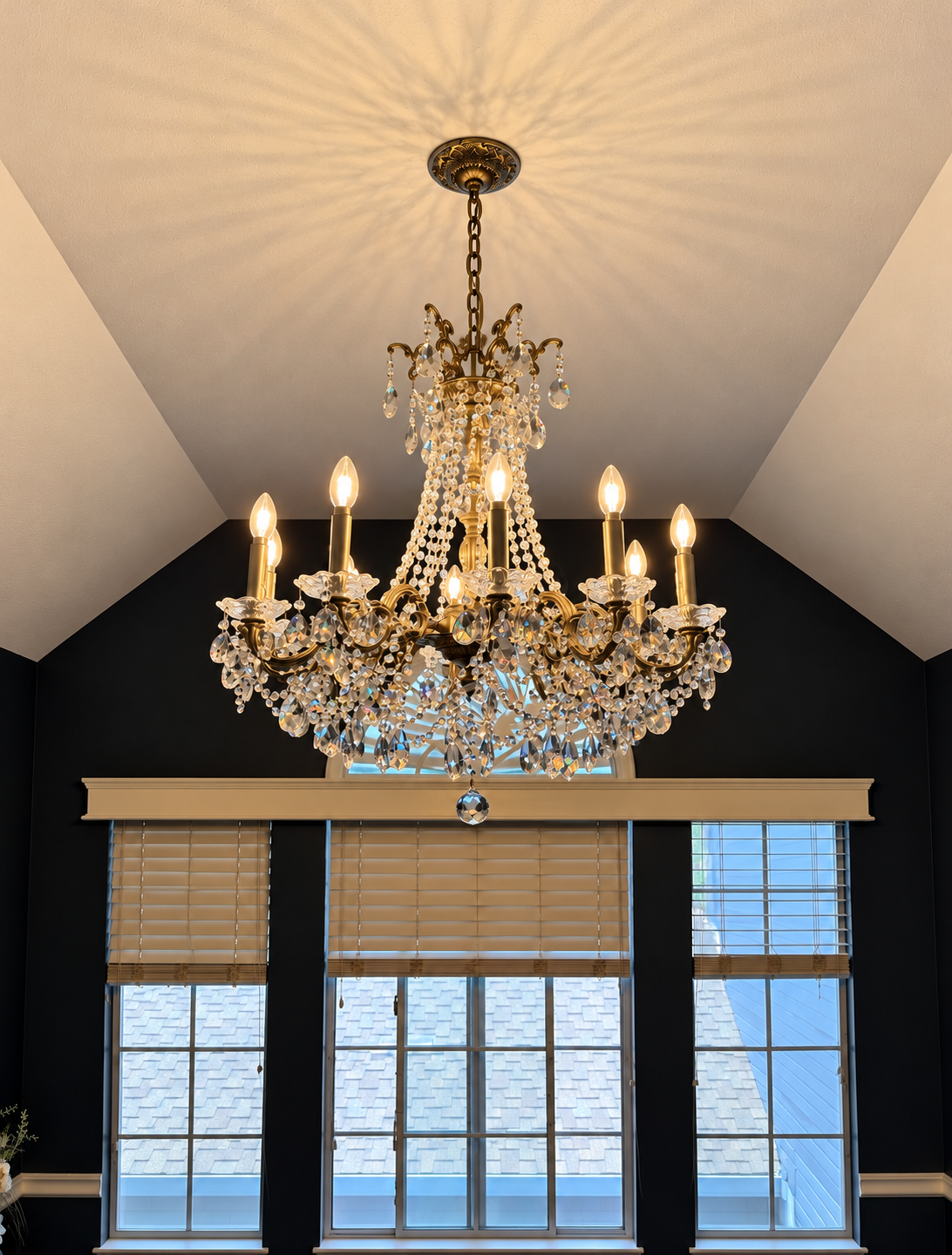 Hobrecht Lighting Designer Zack Rosson HCZackDR01.png