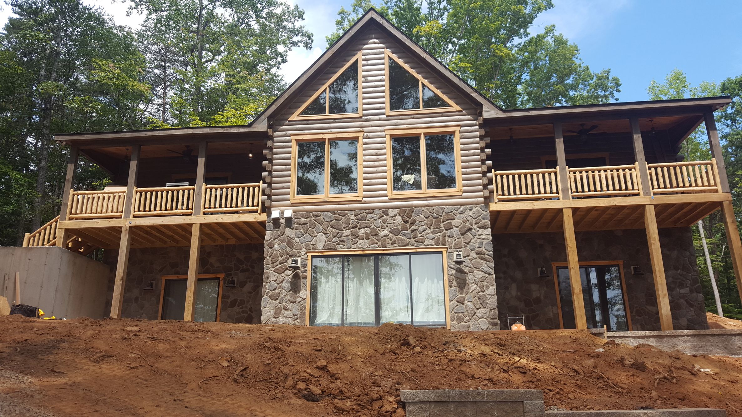 Smith Mountain 1.jpg