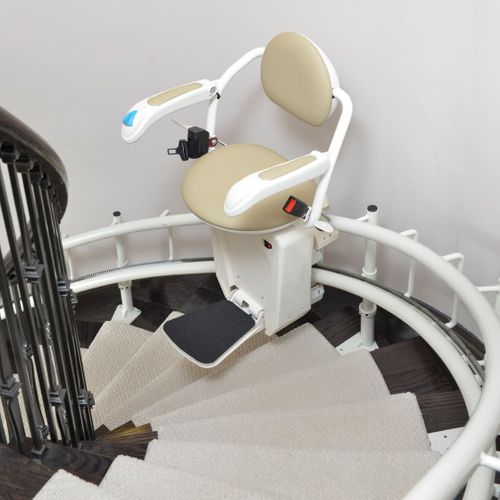 Stairfriend Curved Stairlift PB Image 4.jpg