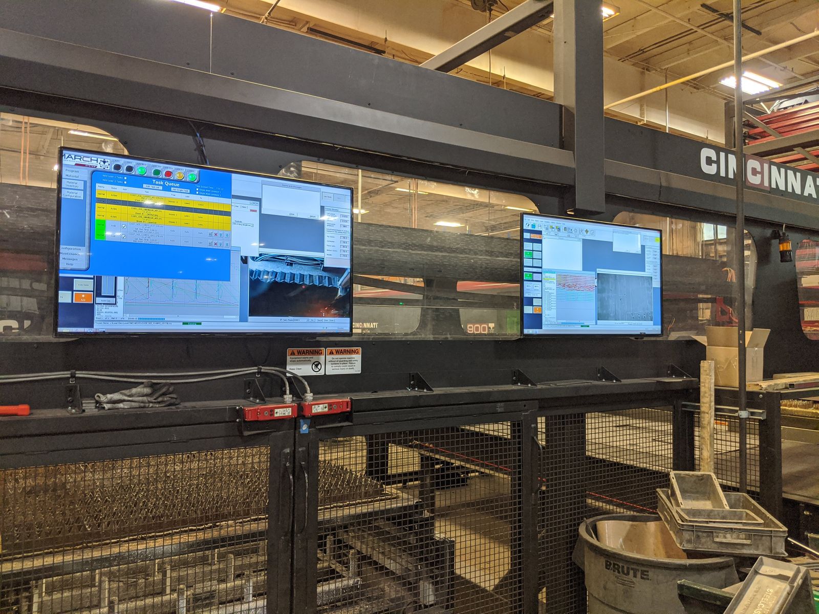 screens in metal factory