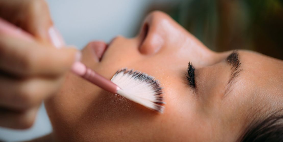 M17103 - Lash Envy Studios - Chemical Peels - feature.jpg