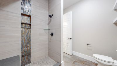 41-  Bathroom 5.jpg