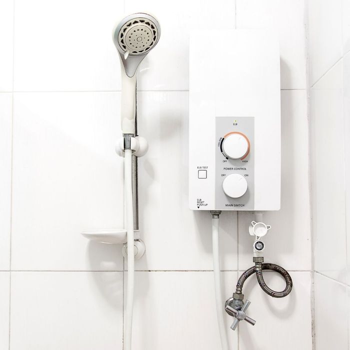 tankless water heater with showerhead