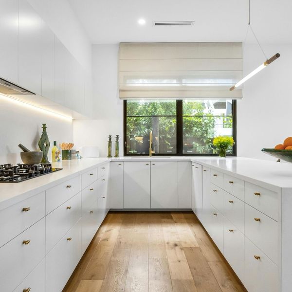 modern frameless kitchen cabinets