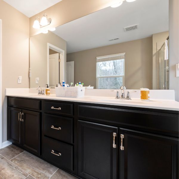 Why Quality Matters_ Choosing the Right Cabinet Supplier1.jpg
