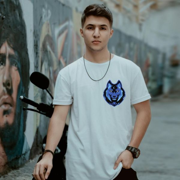 t shirt with custom logo
