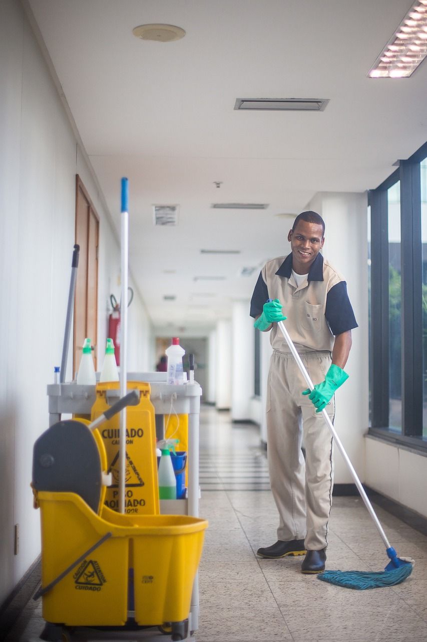 hire Commercial Cleaners in Toronto