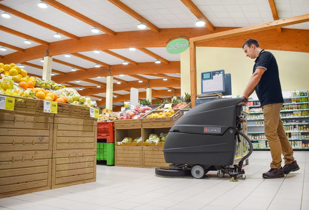 Retail Chains Cleaning in Alberta