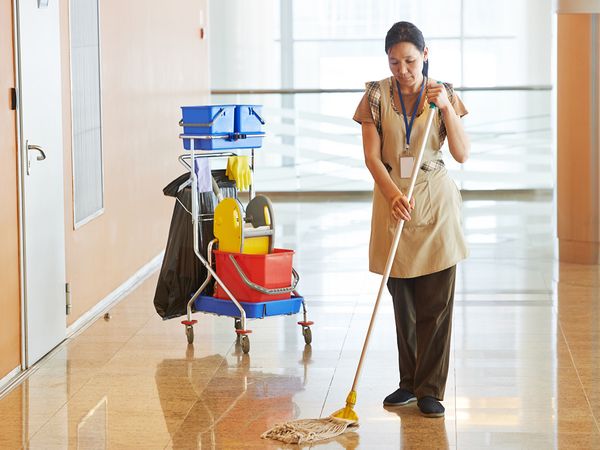 healthcare facilities needs commercial cleaning services