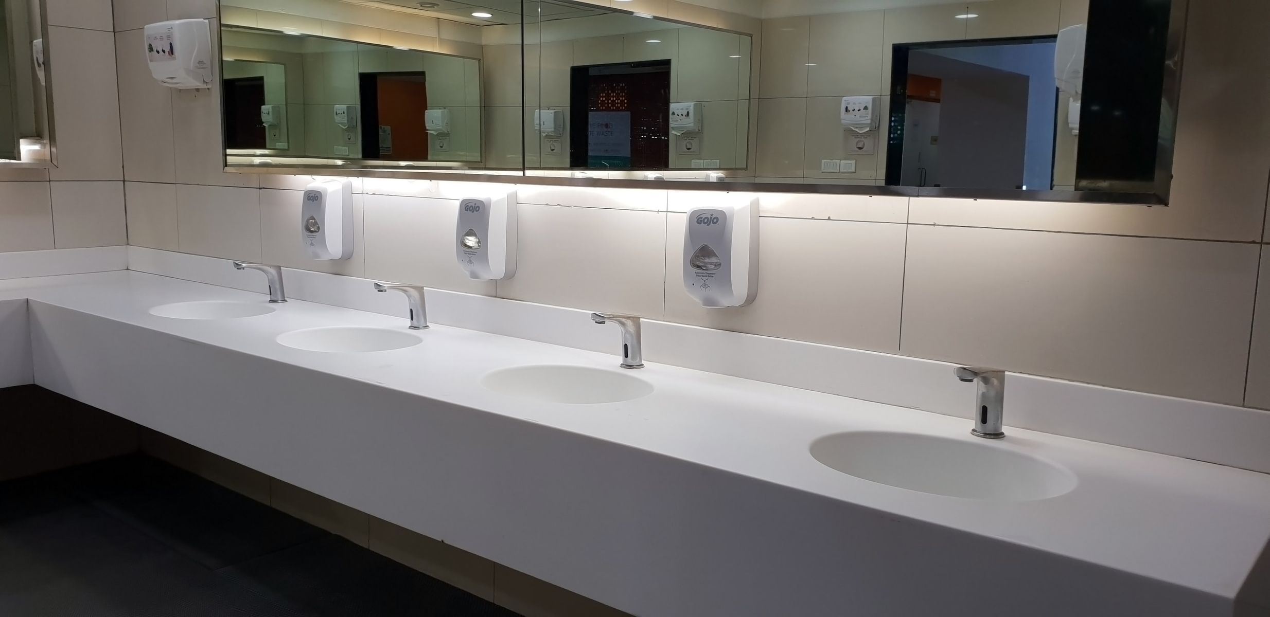 bathroom needs commercial cleaning services