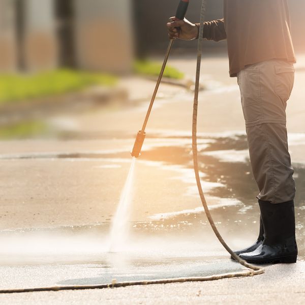 how-to-pressure-wash-your-driveway-hero-A.jpg