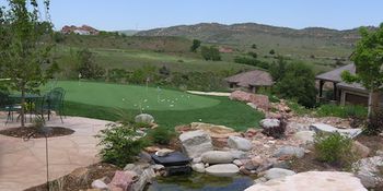 Backyard Mountain Putting Green - PlushGrass Turf 500x250.JPG