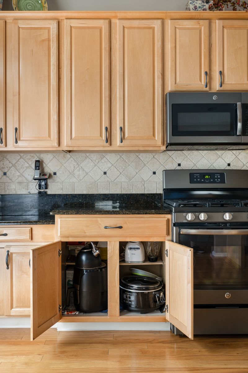 Shaker Beige - Timber Moss Before.jpg