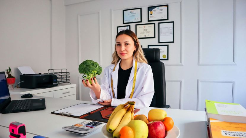 What to Eat and Avoid Before a Colonoscopy-bg.jpg