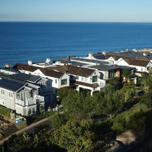 California homes on the coast